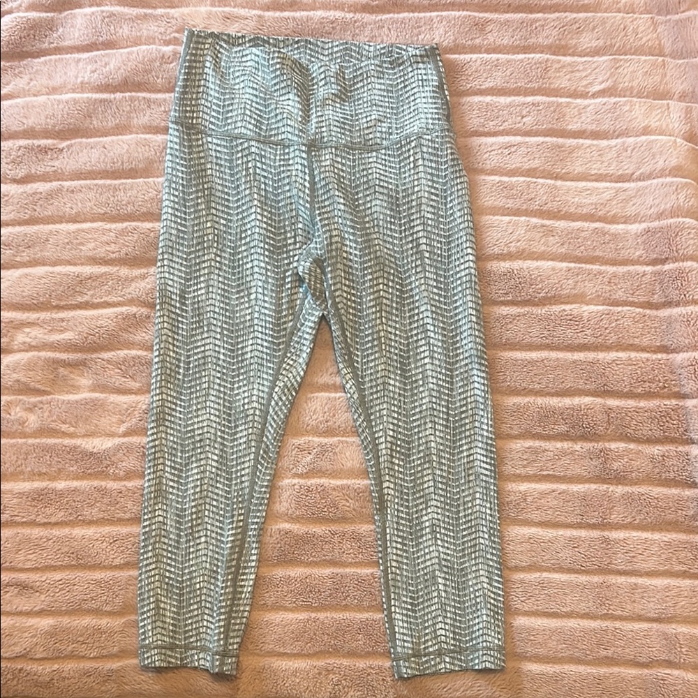 Patterned High-Waisted Leggings